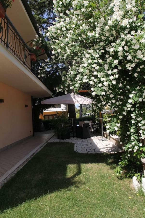 45 négyzetméteres, 1 hálószobás Apartman 1 fürdőszobával Monticelli területén Ascoli Piceno megye Kültér fotó